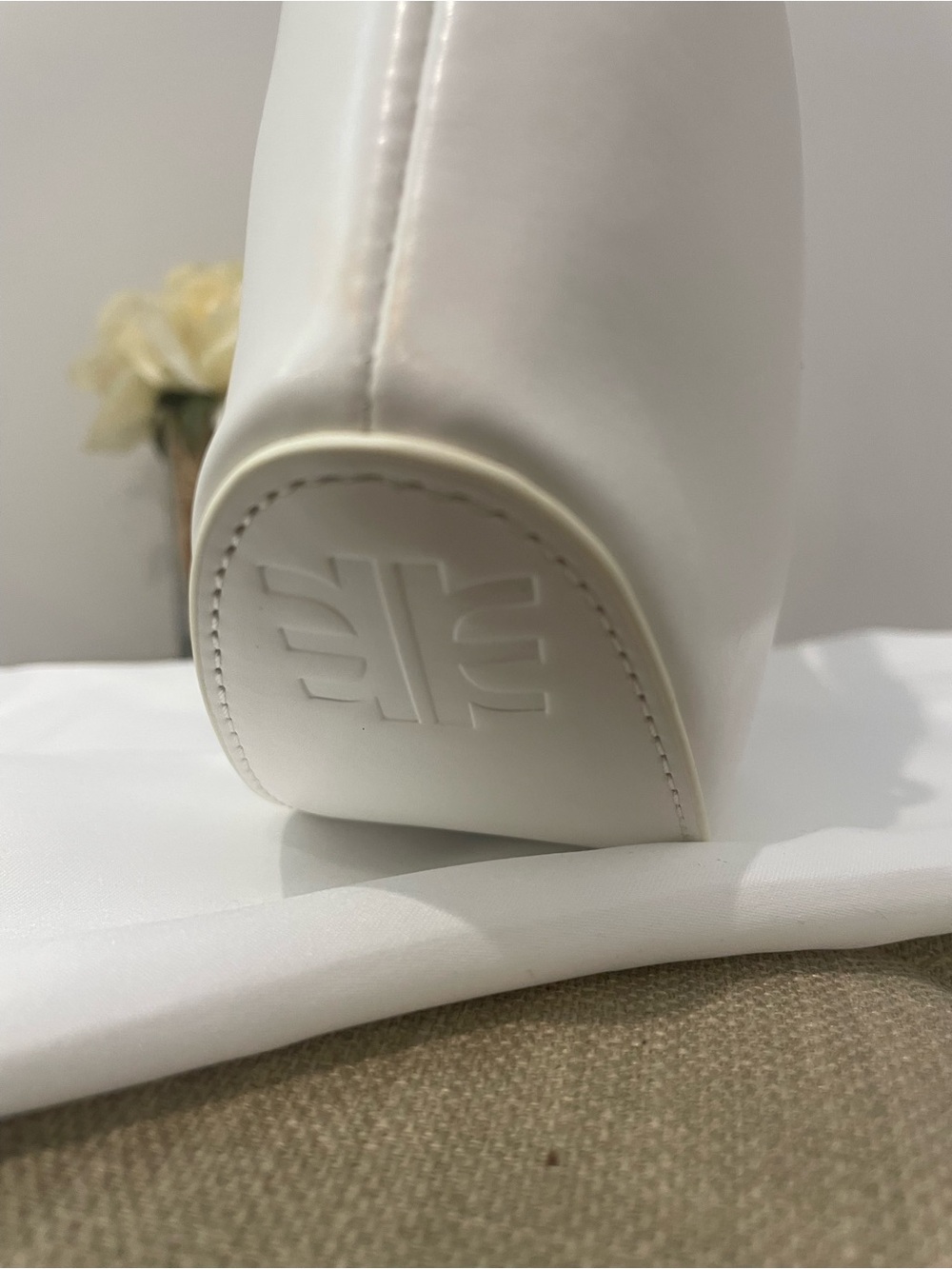 JW PEI White Vegan Leather Shoulder Bag - Picture 8 of 12